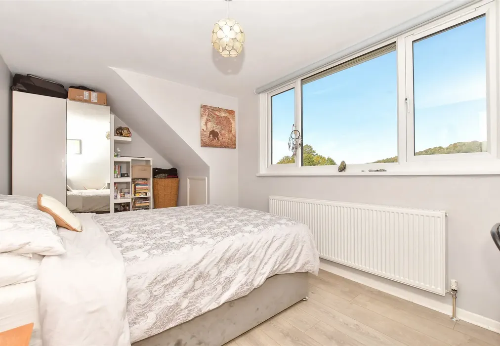 Bedroom 2 - Crabble Lane, River, Dover, Kent - Wards of Kent