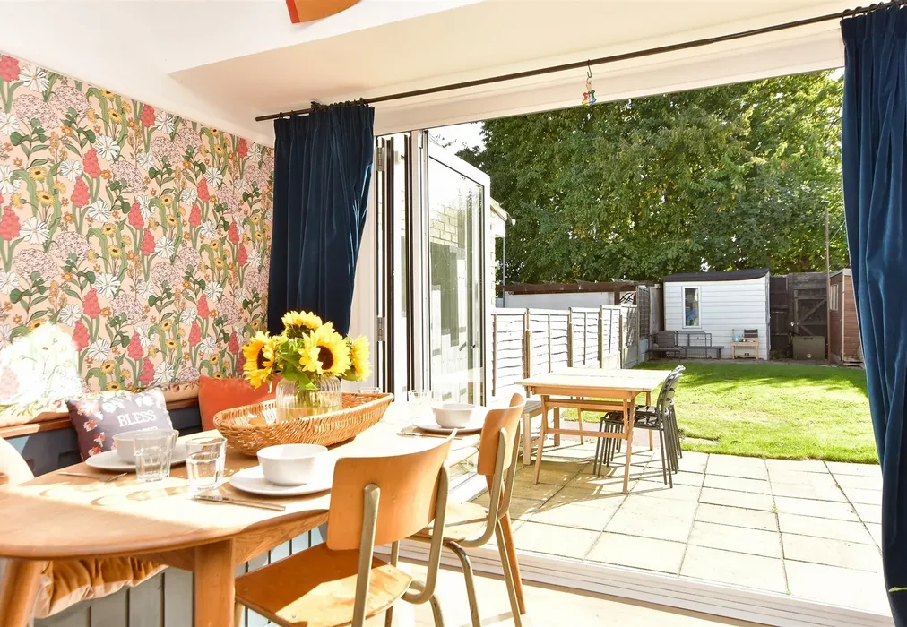 Dining Room - Blenheim Avenue, Chatham, Kent - Wards of Kent