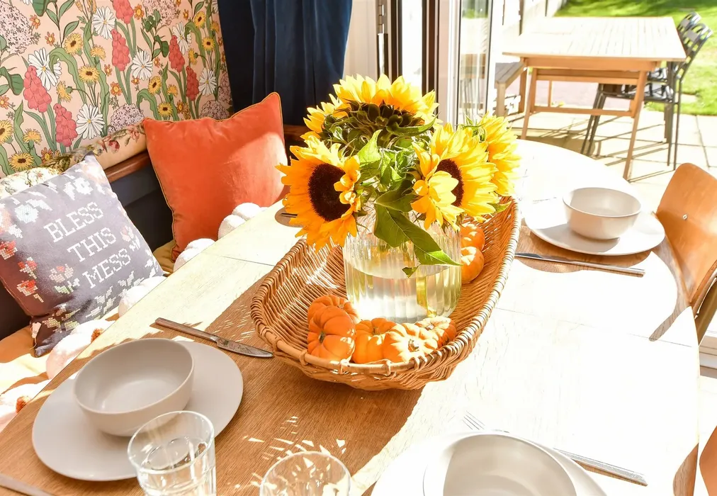 Internal Lifestyle Photograph - Blenheim Avenue, Chatham, Kent - Wards of Kent
