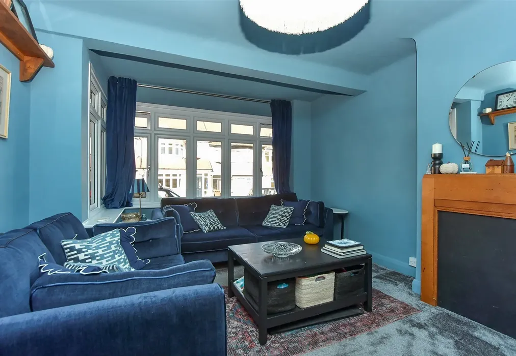 Lounge - Blenheim Avenue, Chatham, Kent - Wards of Kent
