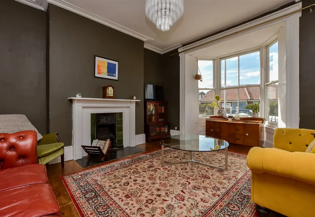 Lounge - Zion Place, Margate, Kent - Wards of Kent