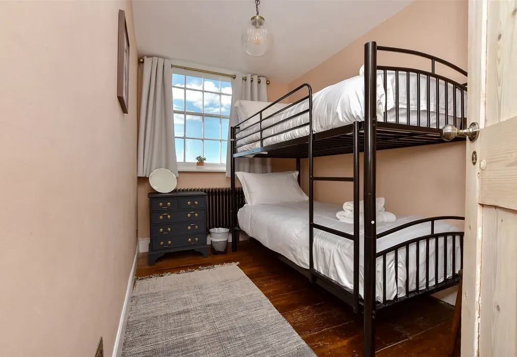 Bedroom 5 - Zion Place, Margate, Kent - Wards of Kent