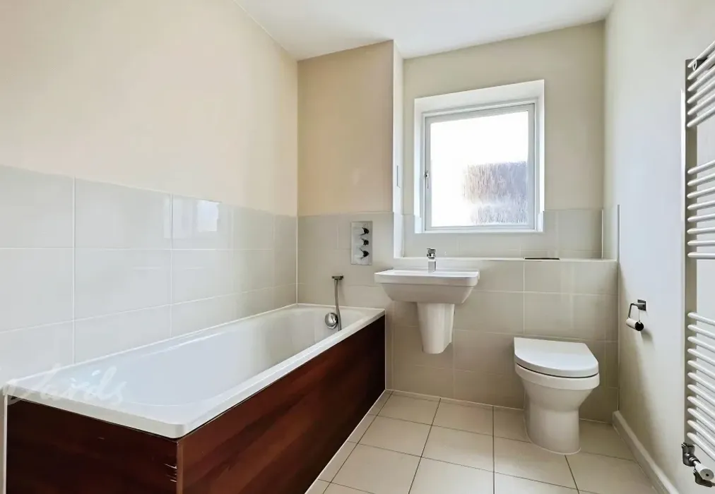 redshank bathroom - Redshank Road St Marys Island Chatham ME4 3RE - Wards of Kent