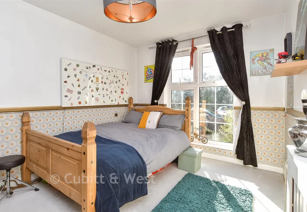 Bedroom 2 - Withdean Rise, Brighton, East Sussex - Wards of Kent