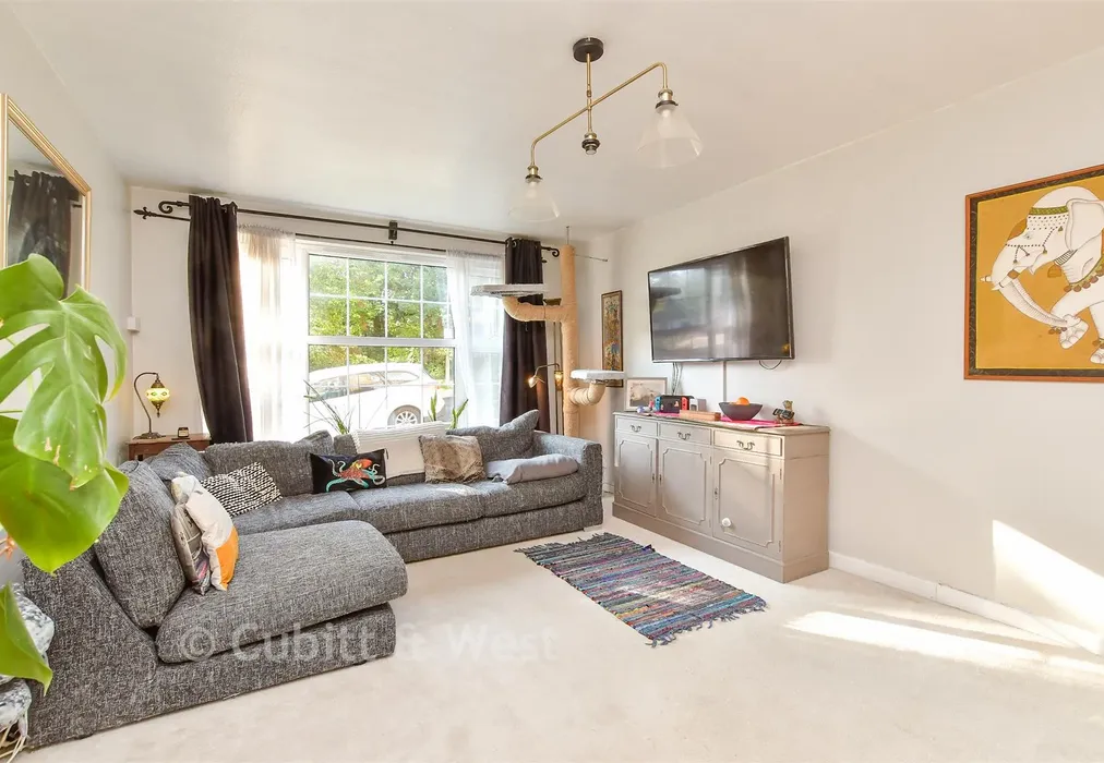 Lounge - Withdean Rise, Brighton, East Sussex - Wards of Kent