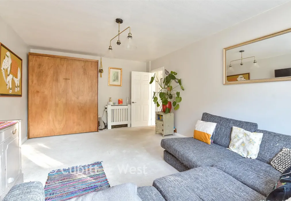 Lounge - Withdean Rise, Brighton, East Sussex - Wards of Kent