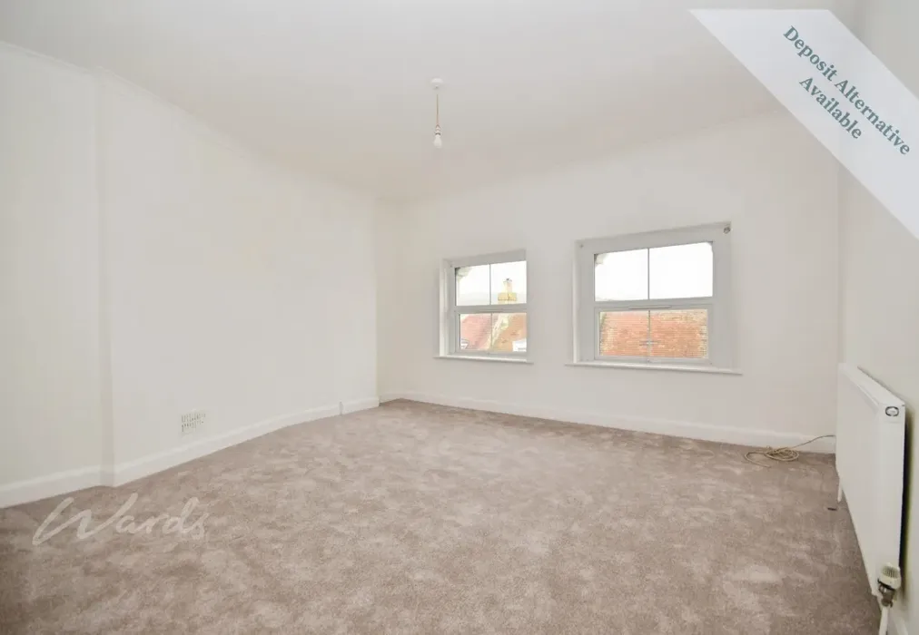 Bedroom 1 - Rendezvous Street Folkestone CT20 - Wards of Kent