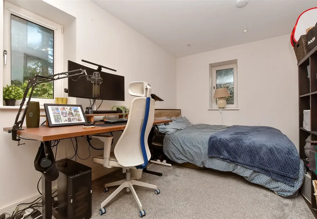 Bedroom 2 - Woodcote Grove Road, Coulsdon, Surrey - Wards of Kent