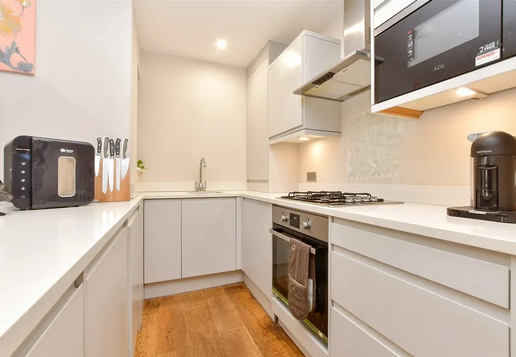 Kitchen / Living Room - Woodcote Grove Road, Coulsdon, Surrey - Wards of Kent