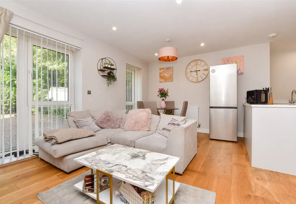 Kitchen / Living Room - Woodcote Grove Road, Coulsdon, Surrey - Wards of Kent