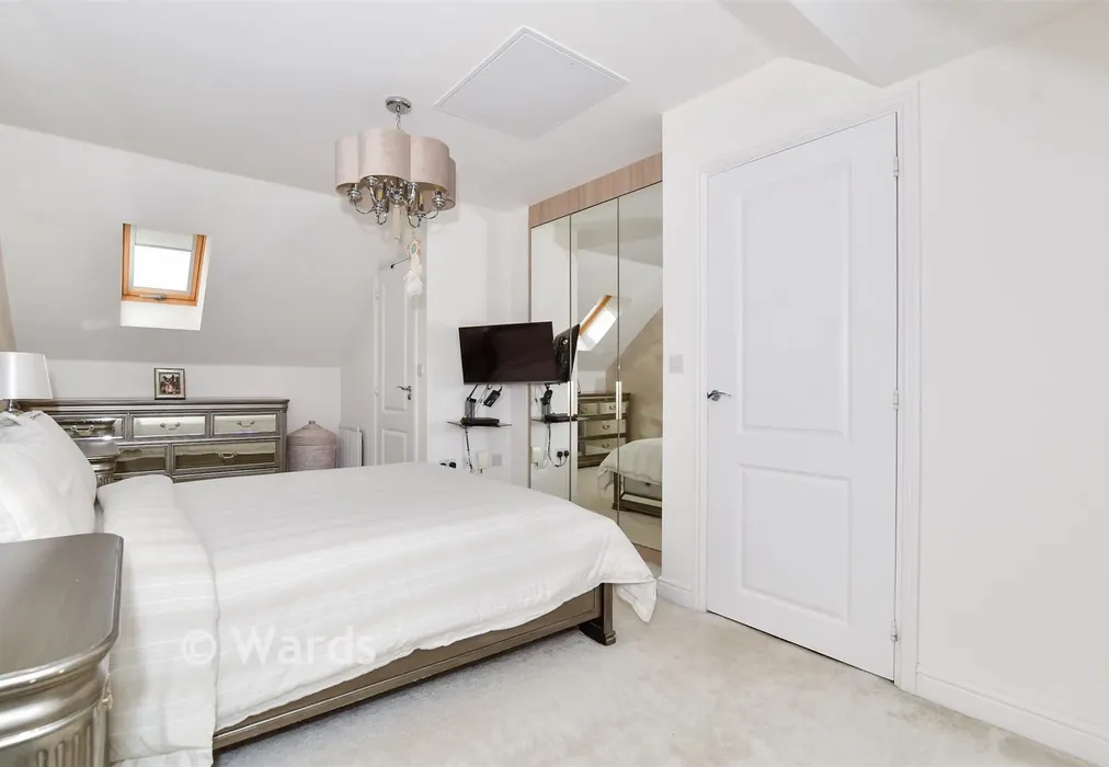 Bedroom 1 - Sephton Close, Aylesford, Kent - Wards of Kent