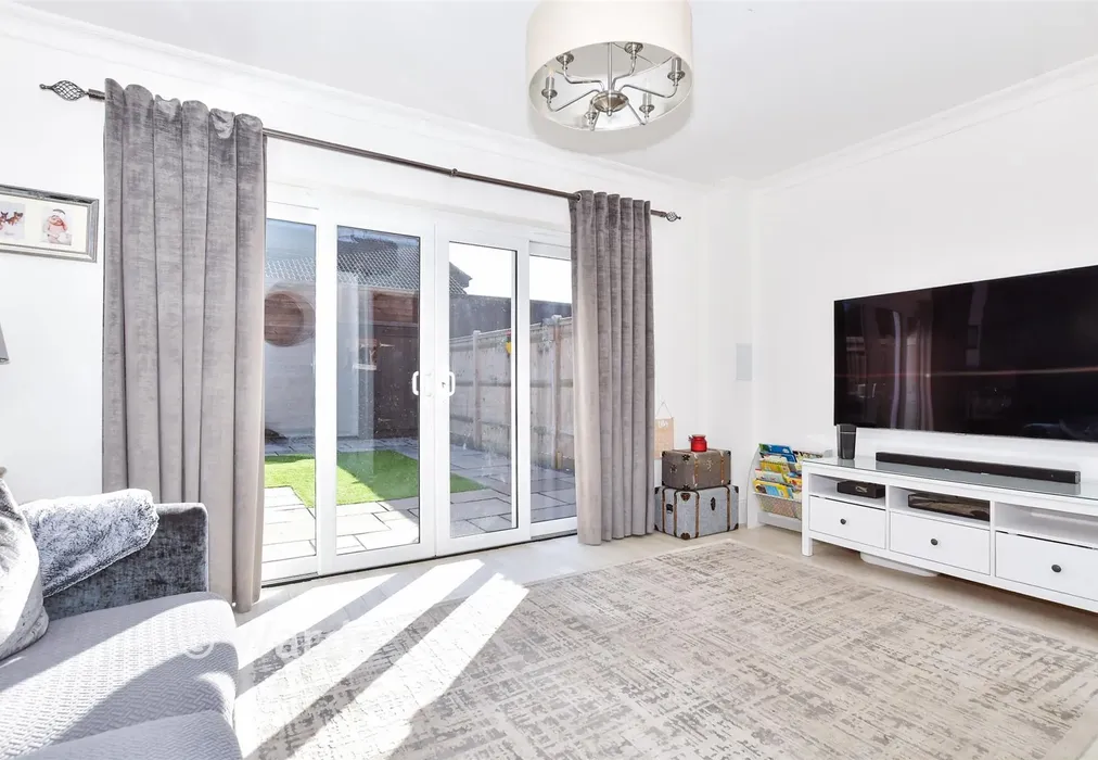 Lounge - Sephton Close, Aylesford, Kent - Wards of Kent