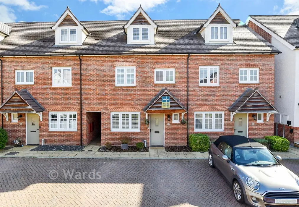 External (Web) - Sephton Close, Aylesford, Kent - Wards of Kent