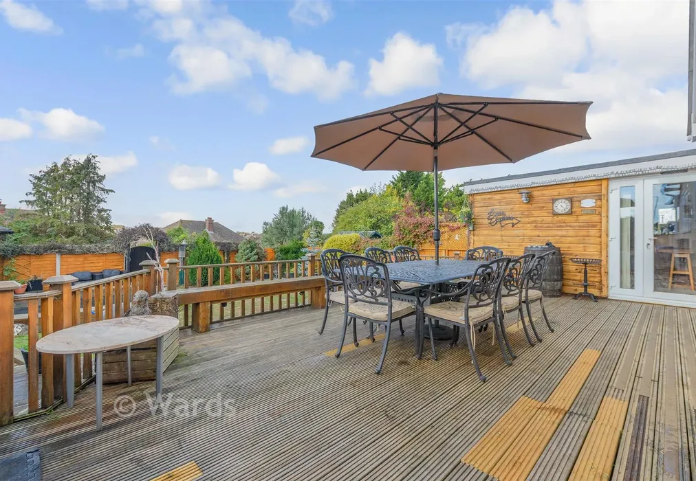 Patio / Decking - Marling Way, Gravesend, Kent - Wards of Kent