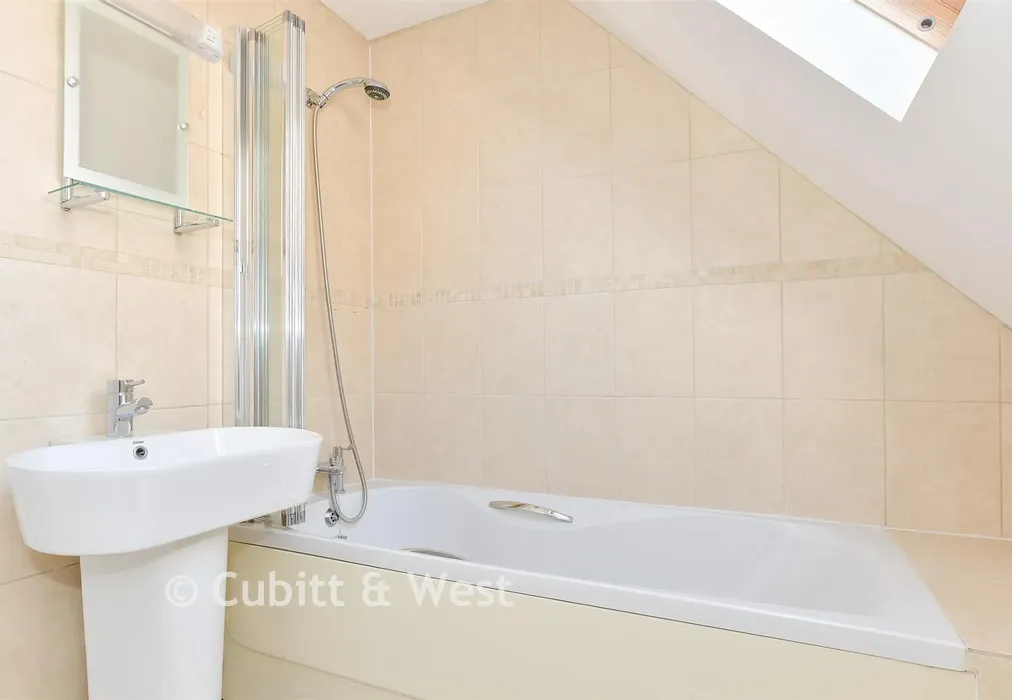 Bathroom - Lewes Road, Horsted Keynes, West Sussex - Wards of Kent