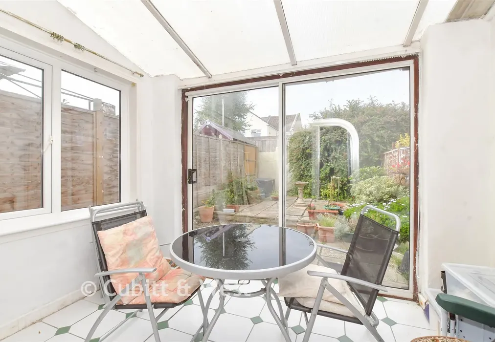 Conservatory - Ringwood Road, Southsea, Portsmouth, Hampshire - Wards of Kent