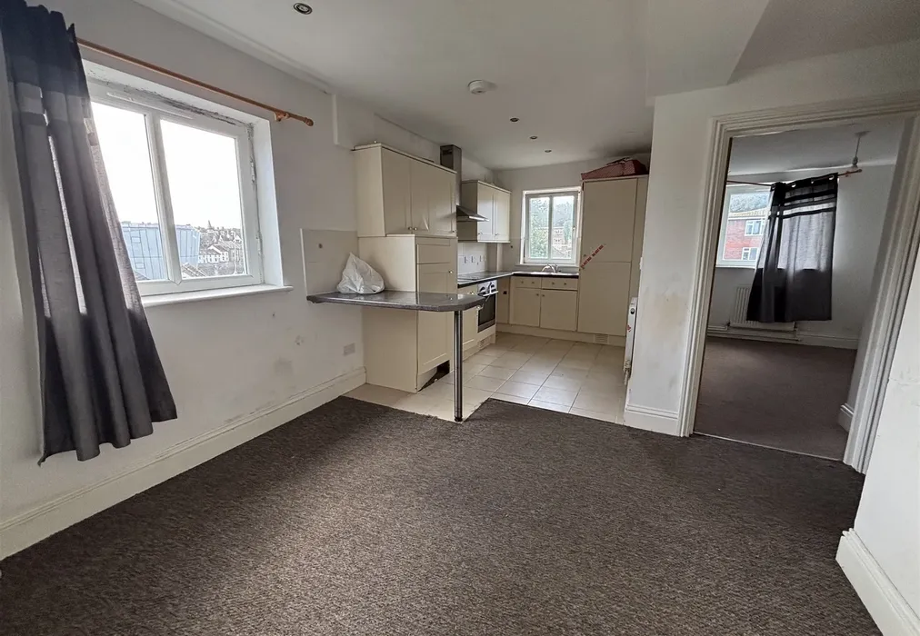 Kitchen / Lounge - Harvey Street, Folkestone, Kent - Wards of Kent