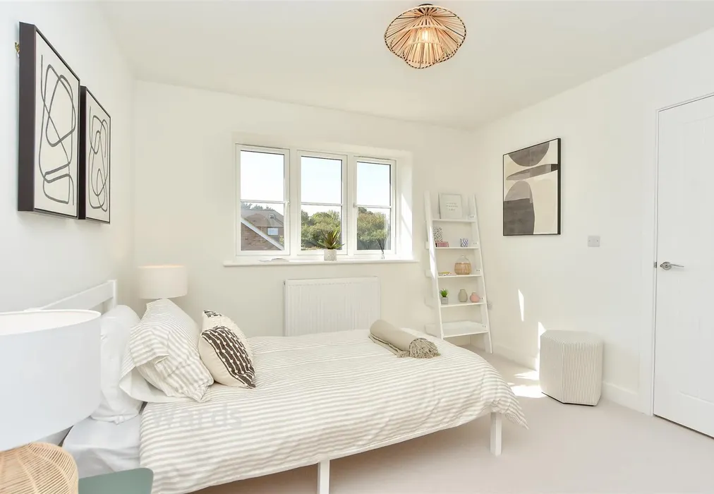 Bedroom 2 - Berengrave Lane, Rainham, Gillingham, Kent - Wards of Kent