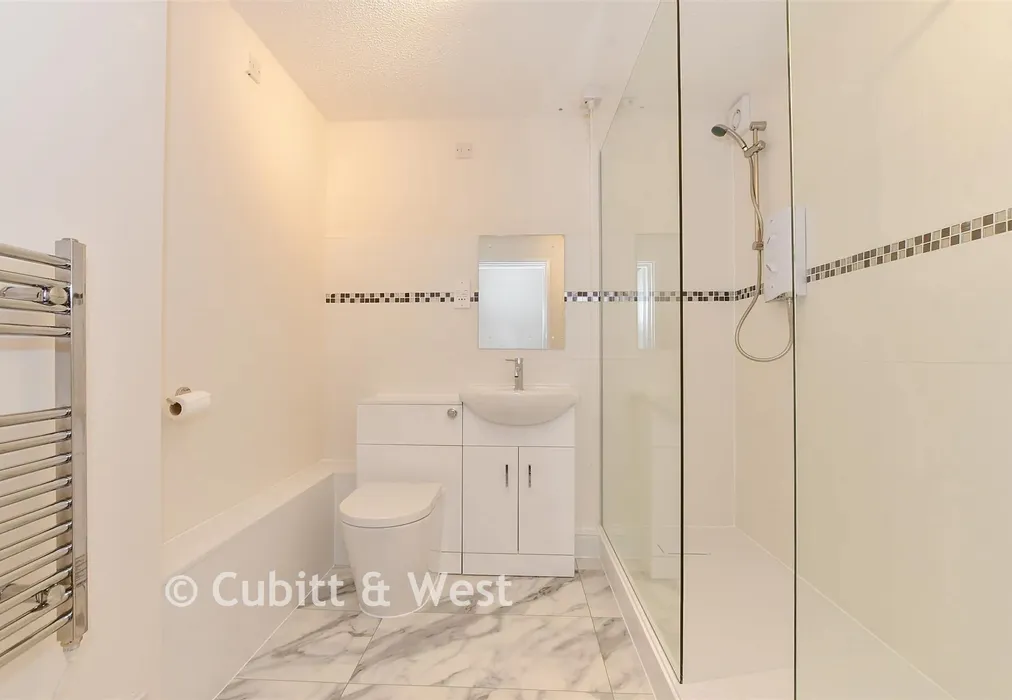 Shower Room - Oaklands Road, Havant, Hampshire - Wards of Kent