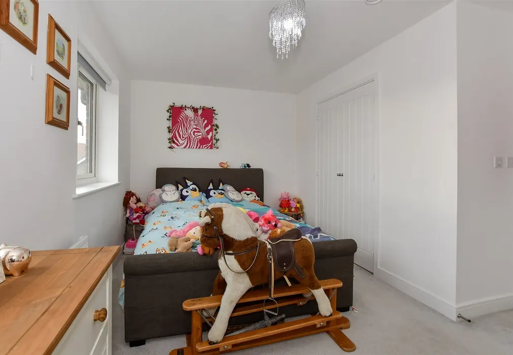 Bedroom 2 - Foxglove Drive, Crawley, West Sussex - Wards of Kent