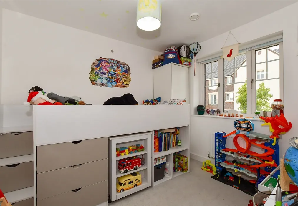 Bedroom 3 - Foxglove Drive, Crawley, West Sussex - Wards of Kent