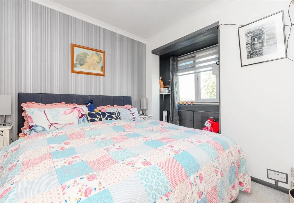 Bedroom 3 - Well Penn Road, Cliffe, Rochester, Kent - Wards of Kent