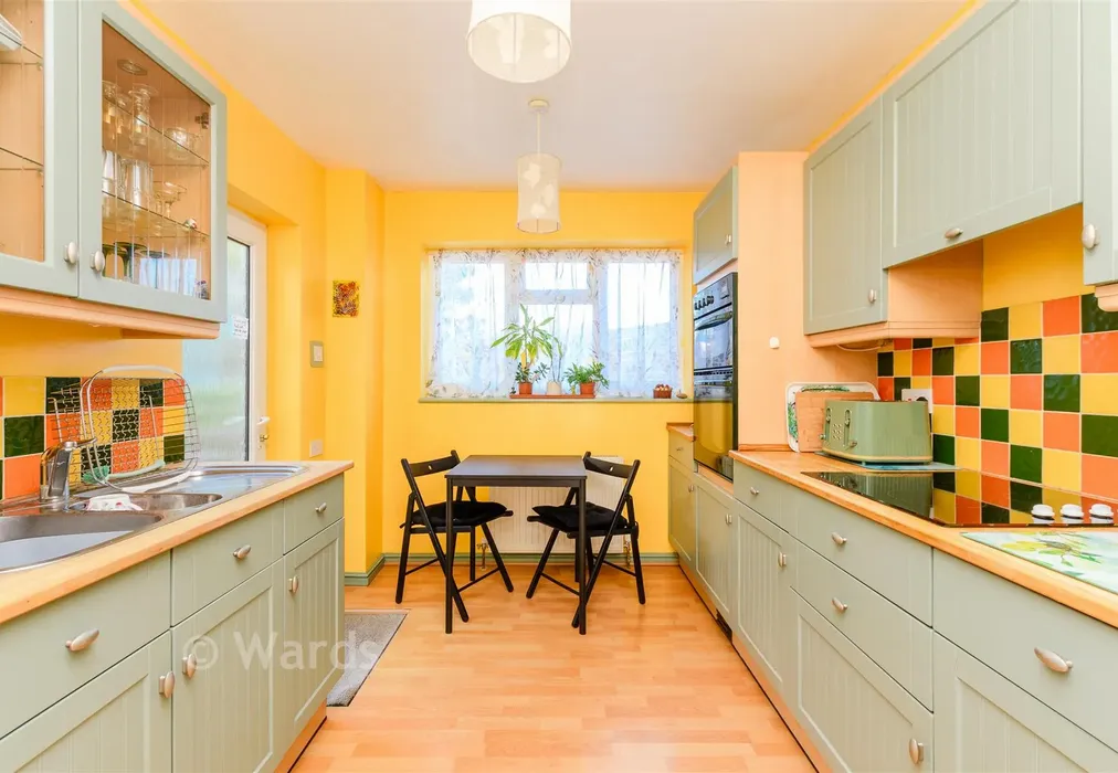 Kitchen - Well Penn Road, Cliffe, Rochester, Kent - Wards of Kent