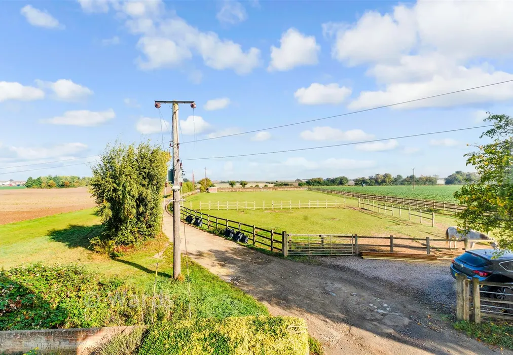 Views To Side - Well Penn Road, Cliffe, Rochester, Kent - Wards of Kent