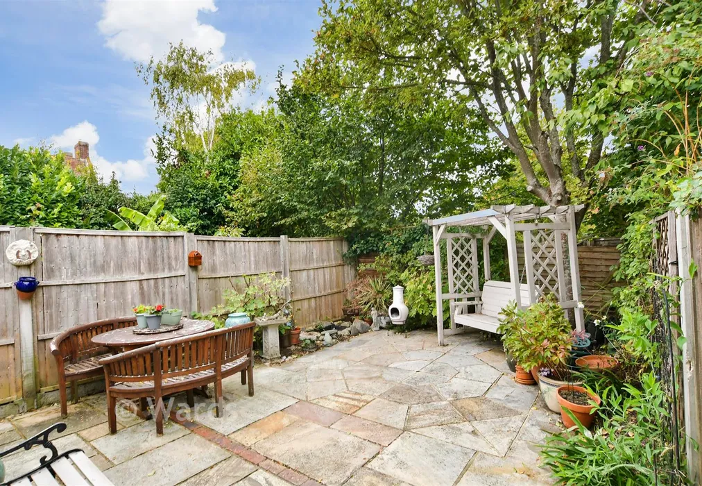 Rear Garden - St. Helen's Road, Cliffe, Rochester, Kent - Wards of Kent