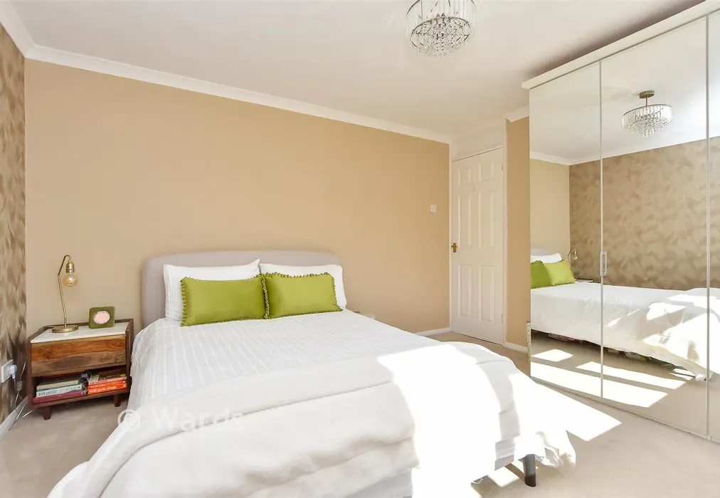 Bedroom 1 - The Maltings, Rainham, Gillingham, Kent - Wards of Kent