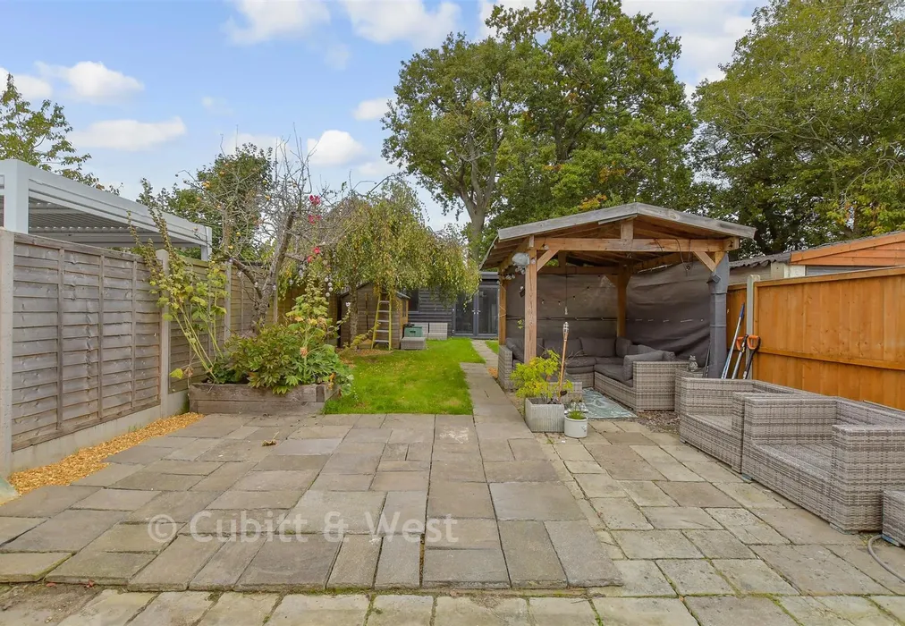 Rear Garden - Rowlands Avenue, Waterlooville, Hampshire - Wards of Kent