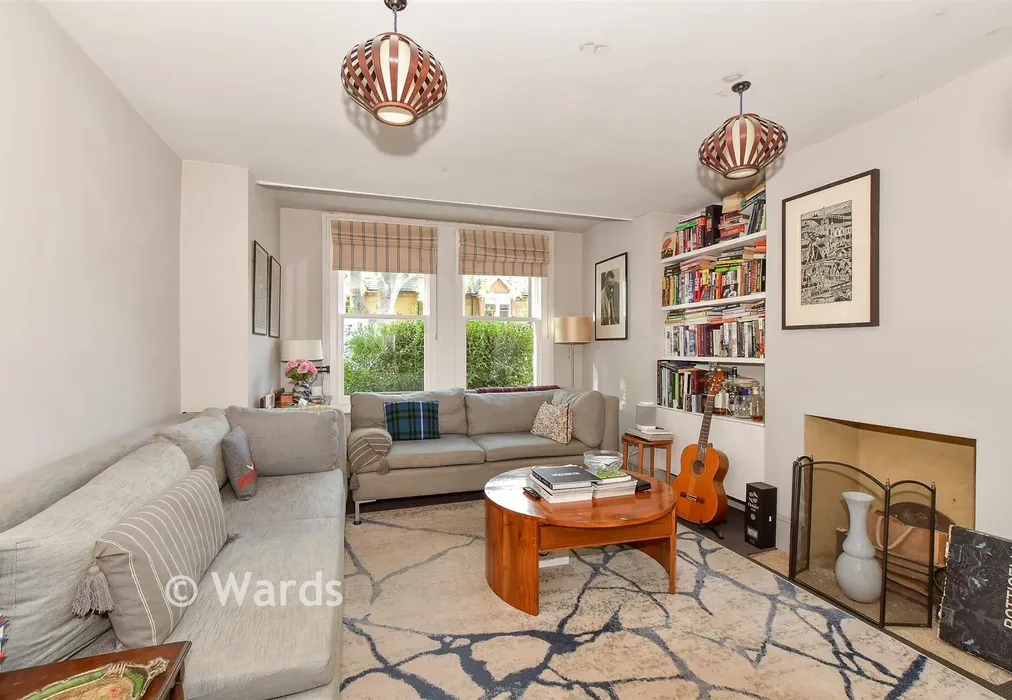 Lounge - The Mall, Faversham, Kent - Wards of Kent