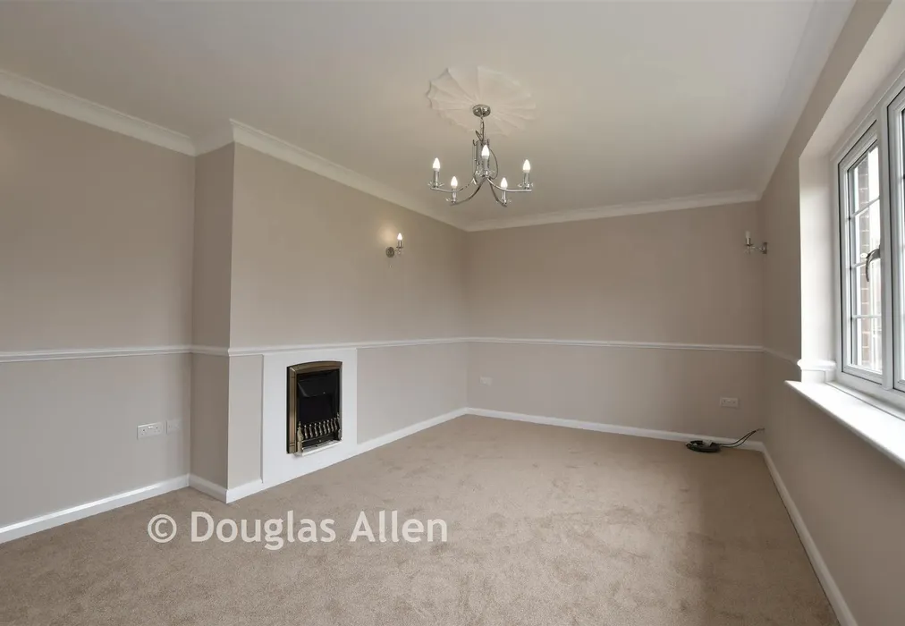 Lounge/Dining Room - Billet Road, Romford, Essex - Wards of Kent