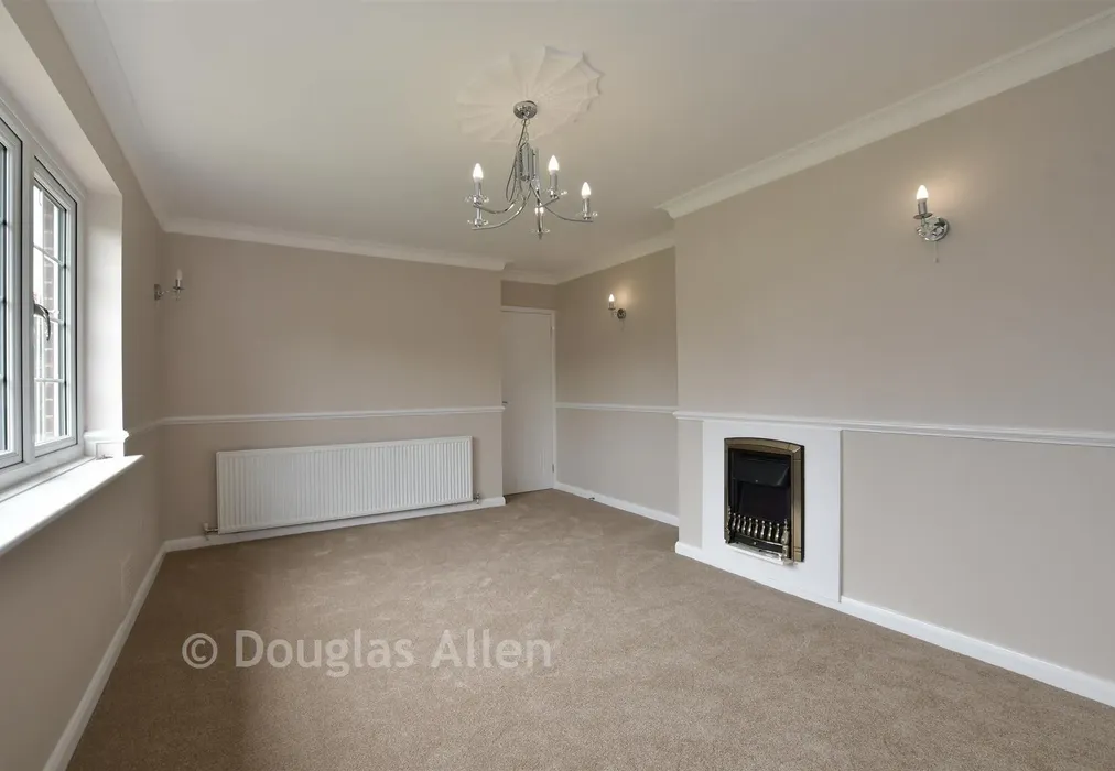 Lounge/Dining Room - Billet Road, Romford, Essex - Wards of Kent