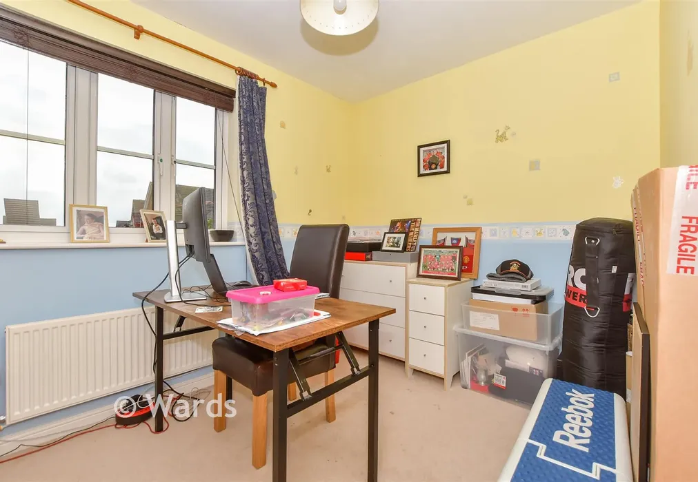 Bedroom 2 - Guernsey Way, Kennington, Ashford, Kent - Wards of Kent