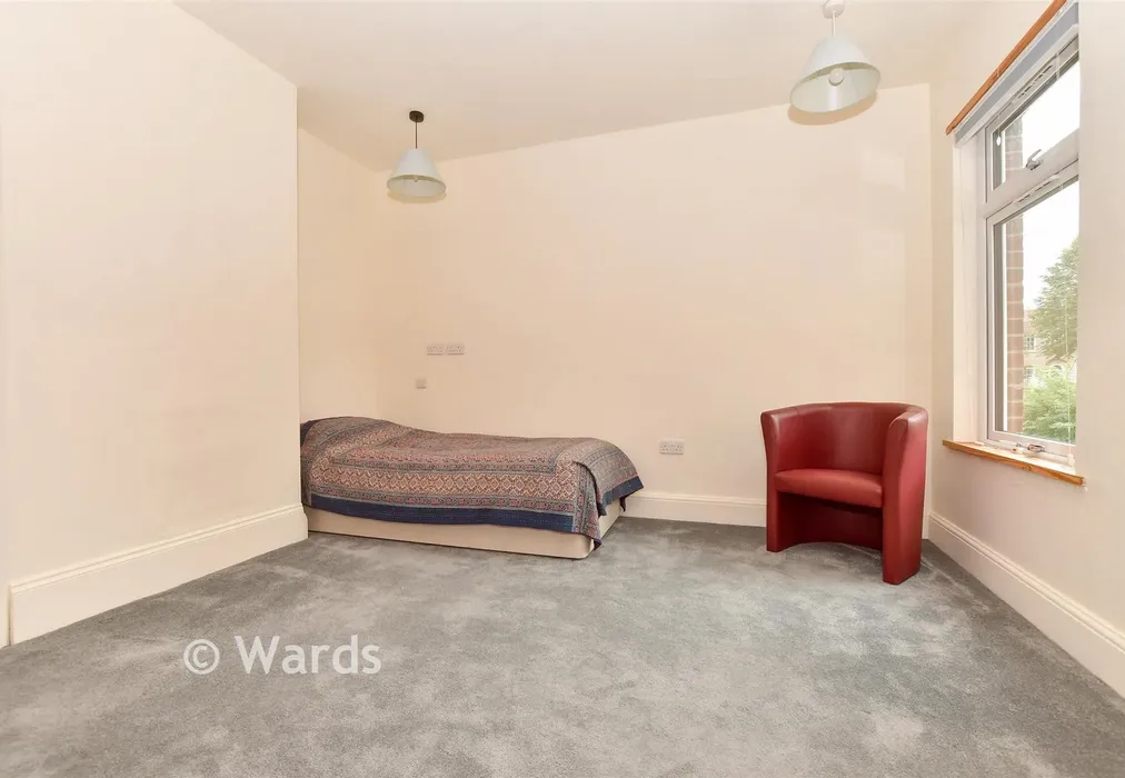 Bedroom 2 - London Road, Deal, Kent - Wards of Kent