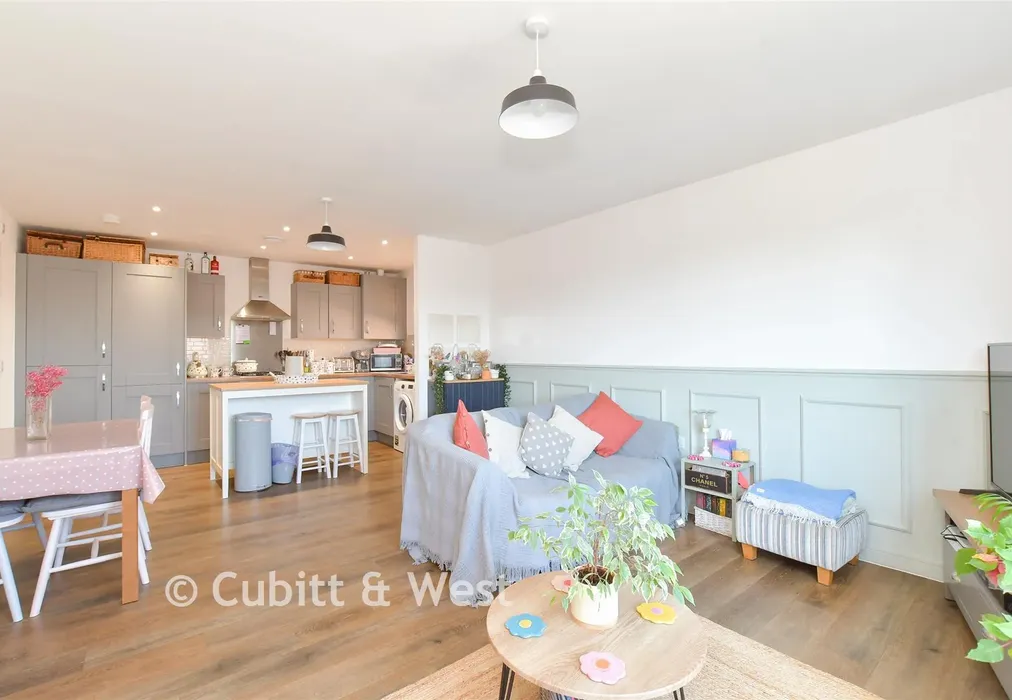 Lounge/Kitchen - Richard Road, Chichester, West Sussex - Wards of Kent