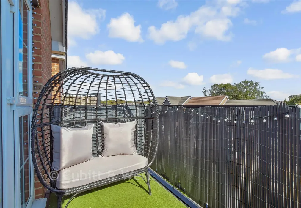 Balcony / Terrace - Richard Road, Chichester, West Sussex - Wards of Kent