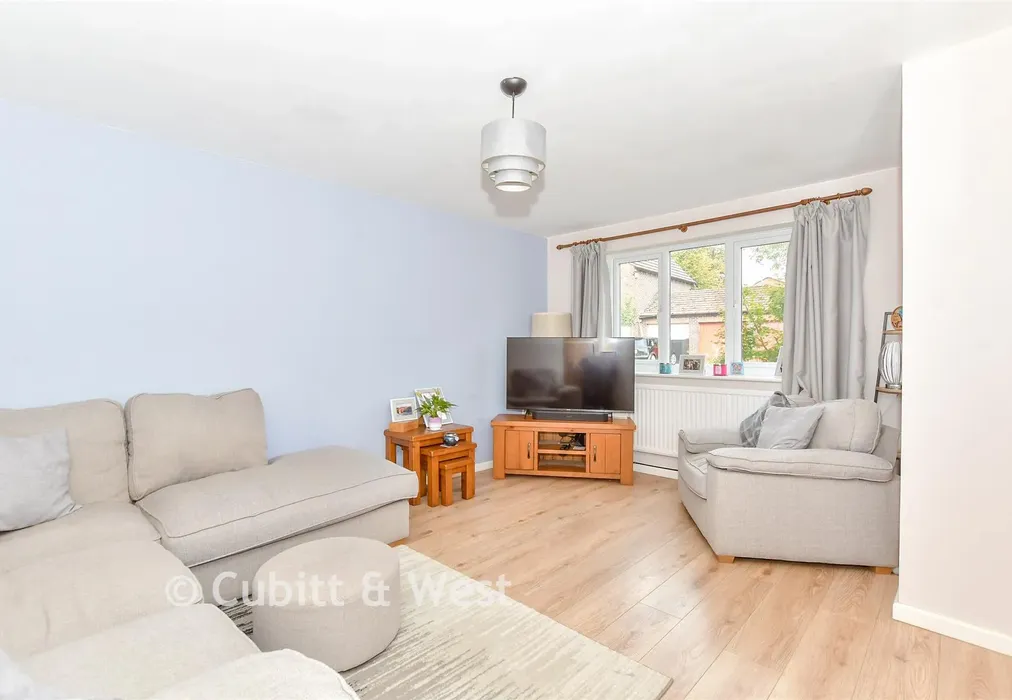 Lounge - Churchwood Drive, Tangmere, Chichester, West Sussex - Wards of Kent