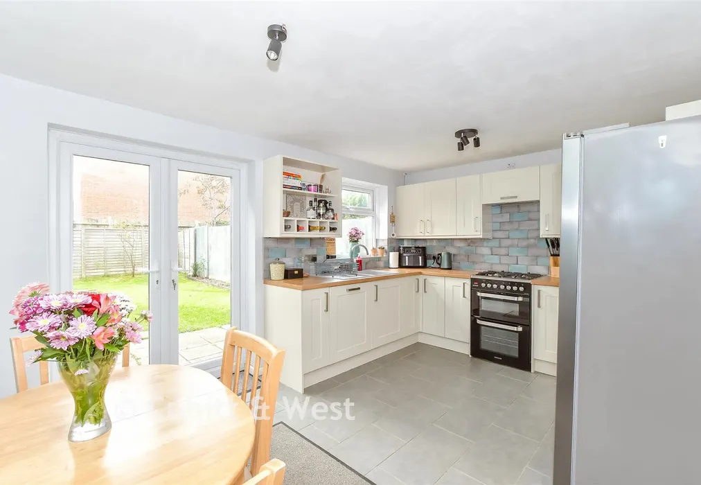 Kitchen/Diner - Churchwood Drive, Tangmere, Chichester, West Sussex - Wards of Kent