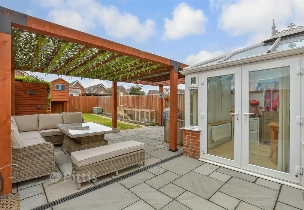 Patio / Decking - Albany Road, Newport, Isle of Wight - Wards of Kent
