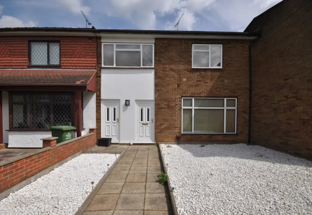 Front - Pattiswick Square Basildon SS14 - Wards of Kent