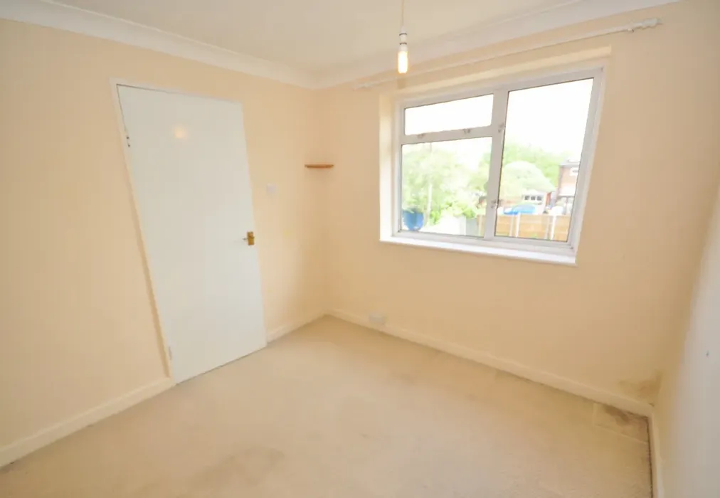 Bedroom - Pattiswick Square Basildon SS14 - Wards of Kent