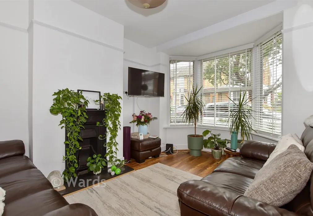 Lounge - Holland Road, Maidstone, Kent - Wards of Kent