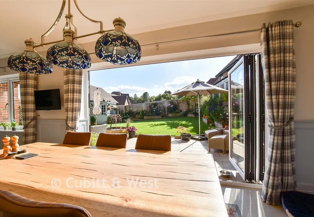 Internal Lifestyle Photograph - Orchid Way, Crawley, West Sussex - Wards of Kent