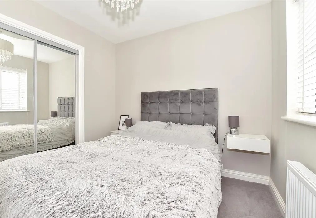 Bedroom 1 - Blossom Way, Marden, Tonbridge, Kent - Wards of Kent