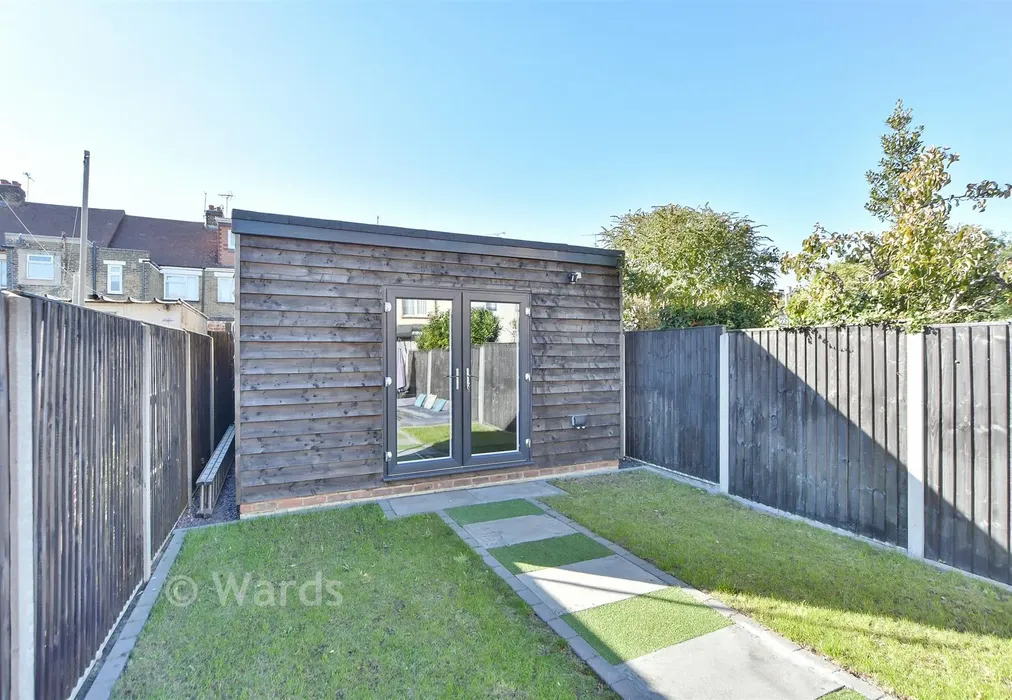 Outbuilding/Games Room - Chalkenden Avenue, Gillingham, Kent - Wards of Kent