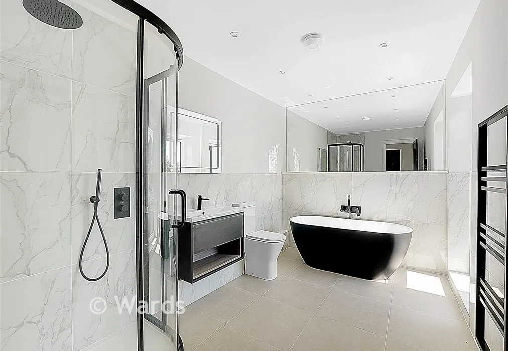 Full Family Bathroom - Marshall Road, Rainham, Gillingham, Kent - Wards of Kent