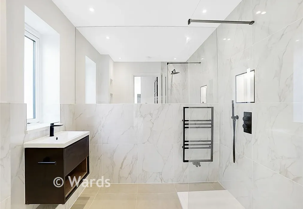 En-Suite Shower Room - Marshall Road, Rainham, Gillingham, Kent - Wards of Kent