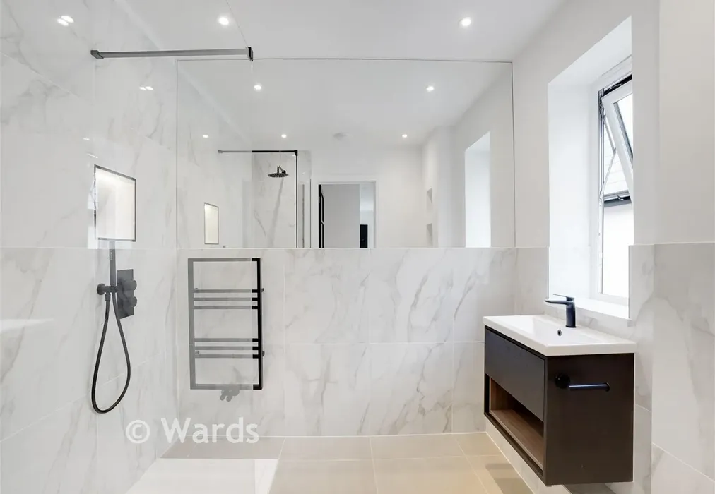 En-Suite Shower Room - Marshall Road, Rainham, Gillingham, Kent - Wards of Kent